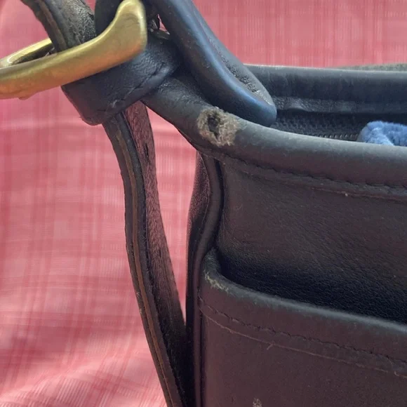 Coach 4150-needs to be rehabbed! - Picture 4 of 16